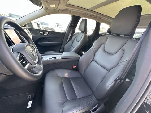 Certified 2025 Volvo XC60 B5 Plus image 63