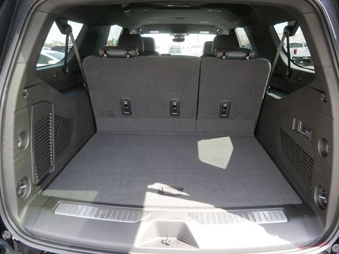 New 2026 GMC Yukon XL AT4 w/ Premium Trailering Package AWD/4WD image 5