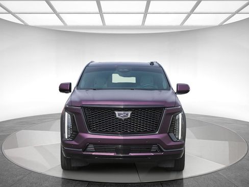Used 2025 Cadillac Escalade ESV Sport Platinum AWD/4WD image 7