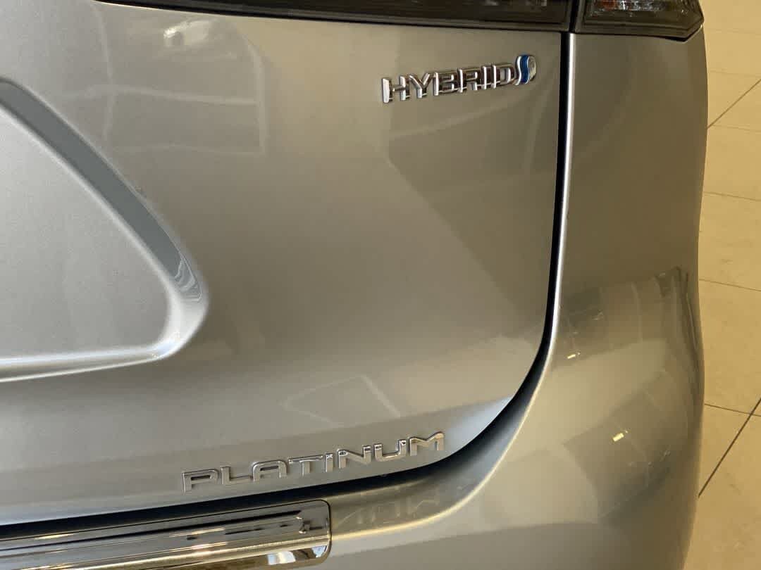 Used 2021 Toyota Highlander Platinum AWD/4WD image 12