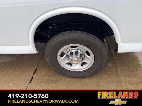 Used 2024 Chevrolet Express 3500 LT w/ LT Preferred Equipment Group image 43