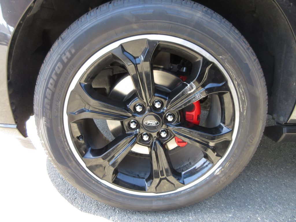 Certified 2024 Ford Expedition Limited AWD/4WD image 5