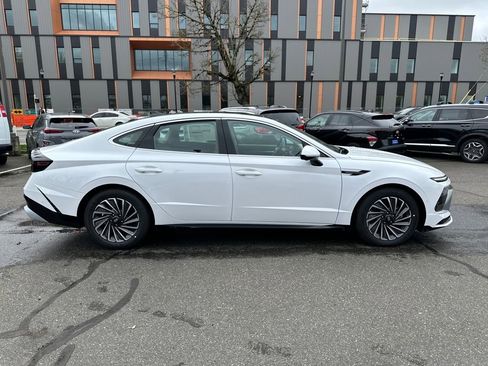 New 2026 Hyundai Sonata Limited image 7