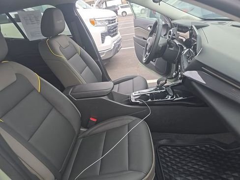 Used 2026 Chevrolet Trax ACTIV w/ Sunroof Package FWD image 20