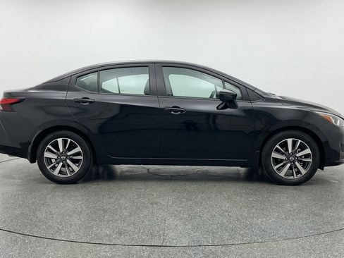 Used 2025 Nissan Versa SV FWD image 11