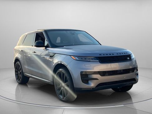 Used 2025 Land Rover Range Rover Sport SE image 6