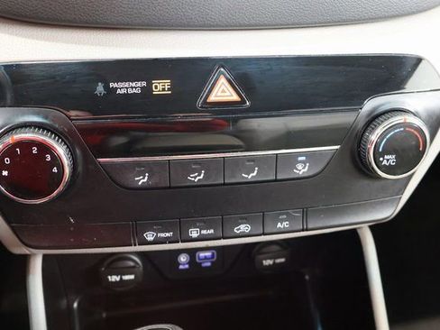 Used 2017 Hyundai Tucson SE image 18