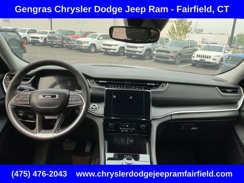 Certified 2023 Jeep Grand Cherokee Laredo X AWD/4WD image 57
