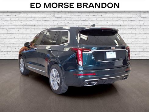 Certified 2025 Cadillac XT6 Premium Luxury FWD image 3