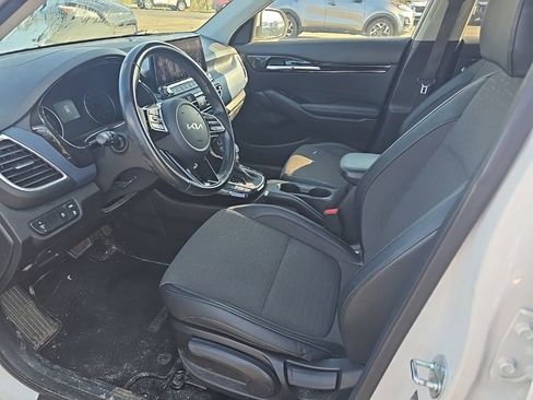 Certified 2022 Kia Seltos Nightfall Edition image 3