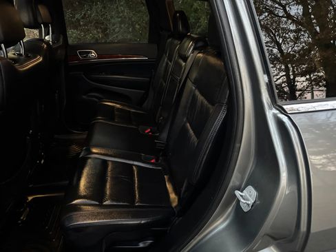 Used 2012 Jeep Grand Cherokee Limited image 18
