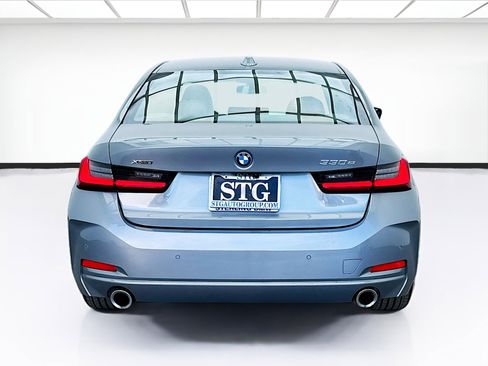 Used 2023 BMW 330e xDrive w/ Premium Package image 5