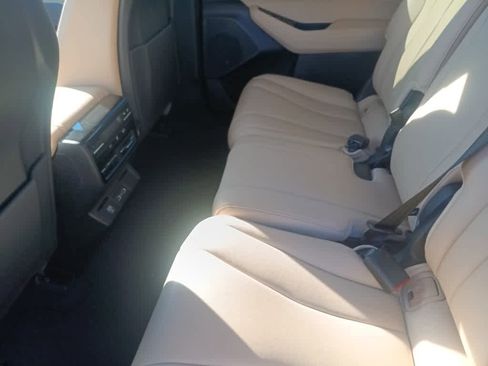 Used 2023 Acura MDX SH-AWD image 19
