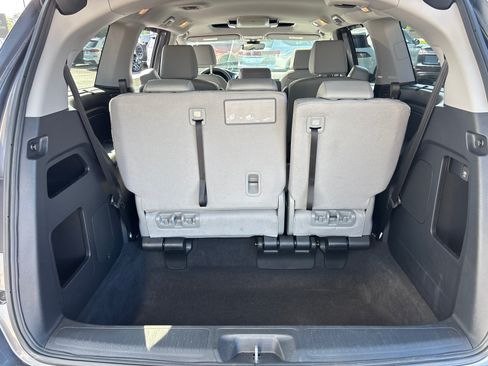 Used 2024 Honda Odyssey Touring image 9