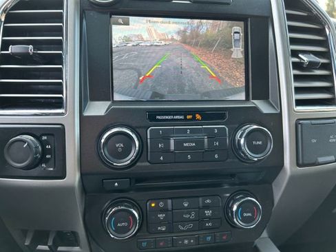 Used 2015 Ford F150 Lariat image 16