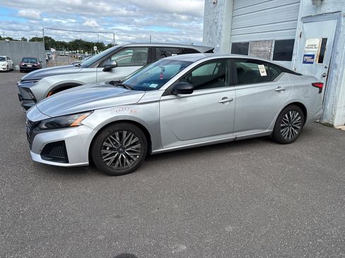Used 2026 Nissan Altima 2.5 SV FWD image 6