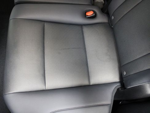 Used 2021 Lexus RX 450h AWD w/ Premium Package image 17