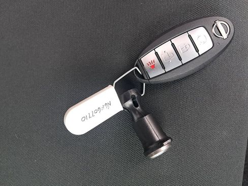 New 2026 Nissan Frontier PRO-4X w/ Pro-4x Convenience Package image 30