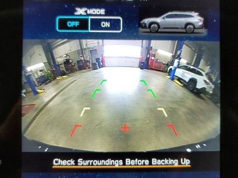 Used 2025 Subaru Outback Premium AWD/4WD image 5