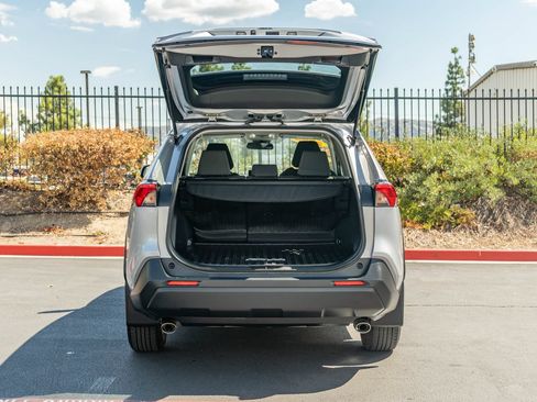 Certified 2025 Toyota RAV4 XLE FWD image 22
