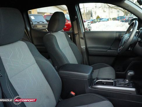 Used 2023 Toyota Tacoma TRD Sport w/ Advanced Technology Package image 33