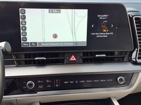 Used 2024 Kia Sportage EX image 20