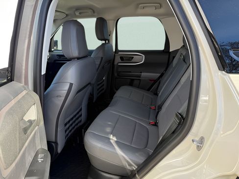Used 2025 Ford Bronco Sport Badlands AWD/4WD image 4