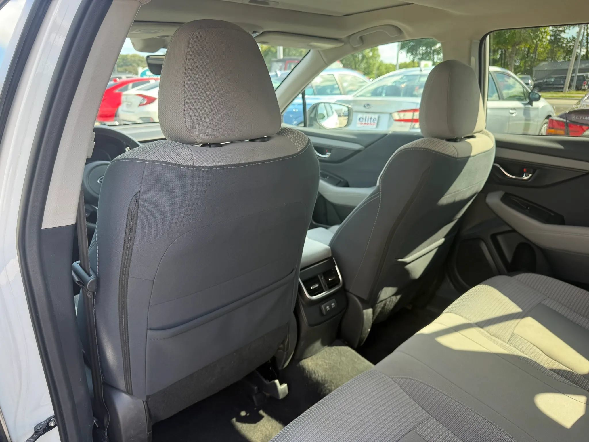 Used 2022 Subaru Outback Premium AWD/4WD image 15