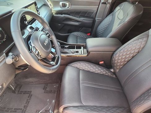 Certified 2023 Kia Sorento SX image 12