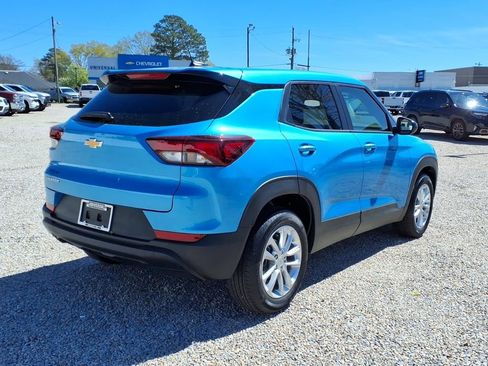 Used 2025 Chevrolet TrailBlazer LS w/ LS Convenience Package image 8