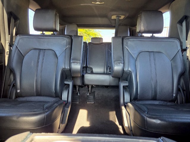 Used 2019 Ford Expedition Max Limited w/ Equipment Group 302A AWD/4WD image 10