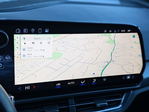 Used 2025 Chevrolet Equinox EV LT image 26