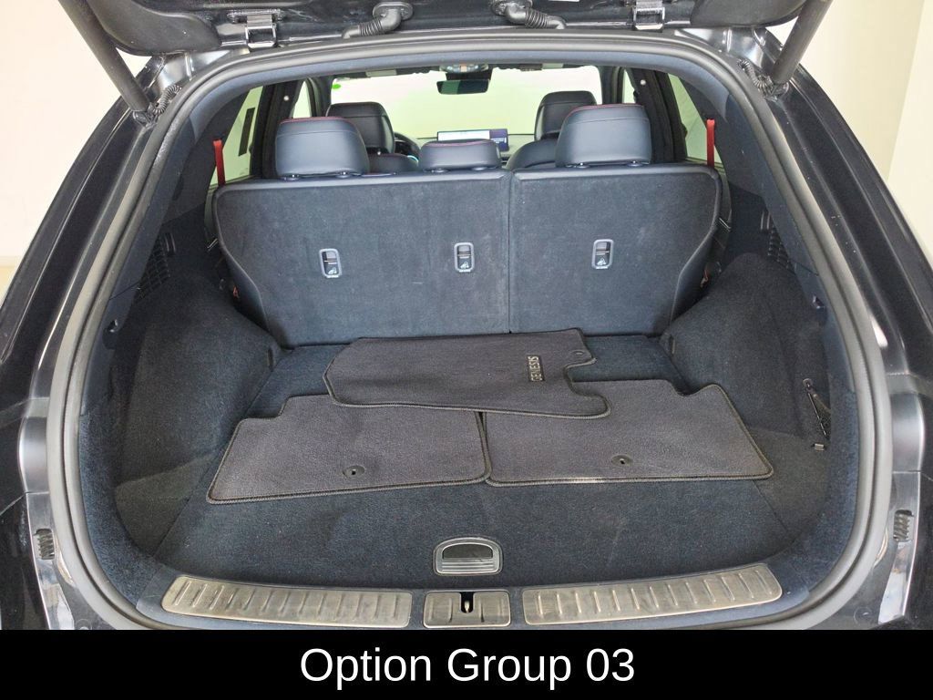Used 2023 Genesis GV70 2.5T w/ Sport Prestige Package AWD/4WD image 3