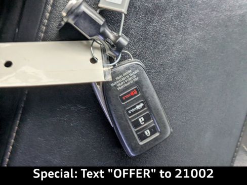 Used 2016 Lexus RC 200t image 36