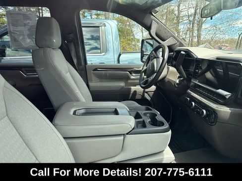 Used 2025 Chevrolet Silverado 2500 LT w/ Convenience Package AWD/4WD image 3