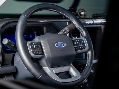 Used 2024 Ford F250 Lariat w/ Tremor Off-Road Package AWD/4WD image 32