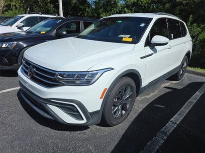 Certified 2022 Volkswagen Tiguan SE