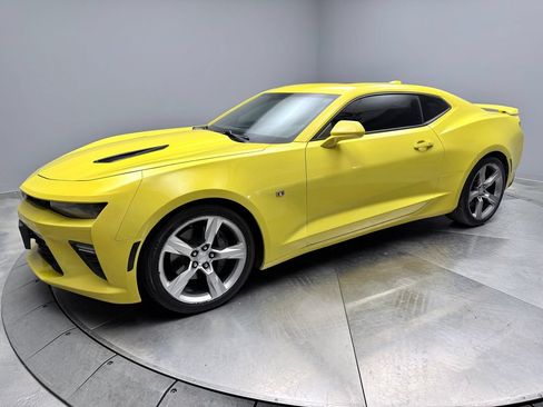 Used 2017 Chevrolet Camaro SS RWD image 1