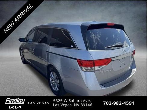Used 2016 Honda Odyssey SE image 2