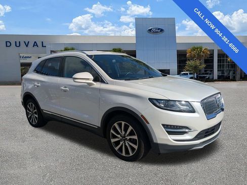 Used 2019 Lincoln MKC Reserve w/ MKC Climate Package FWD image 2