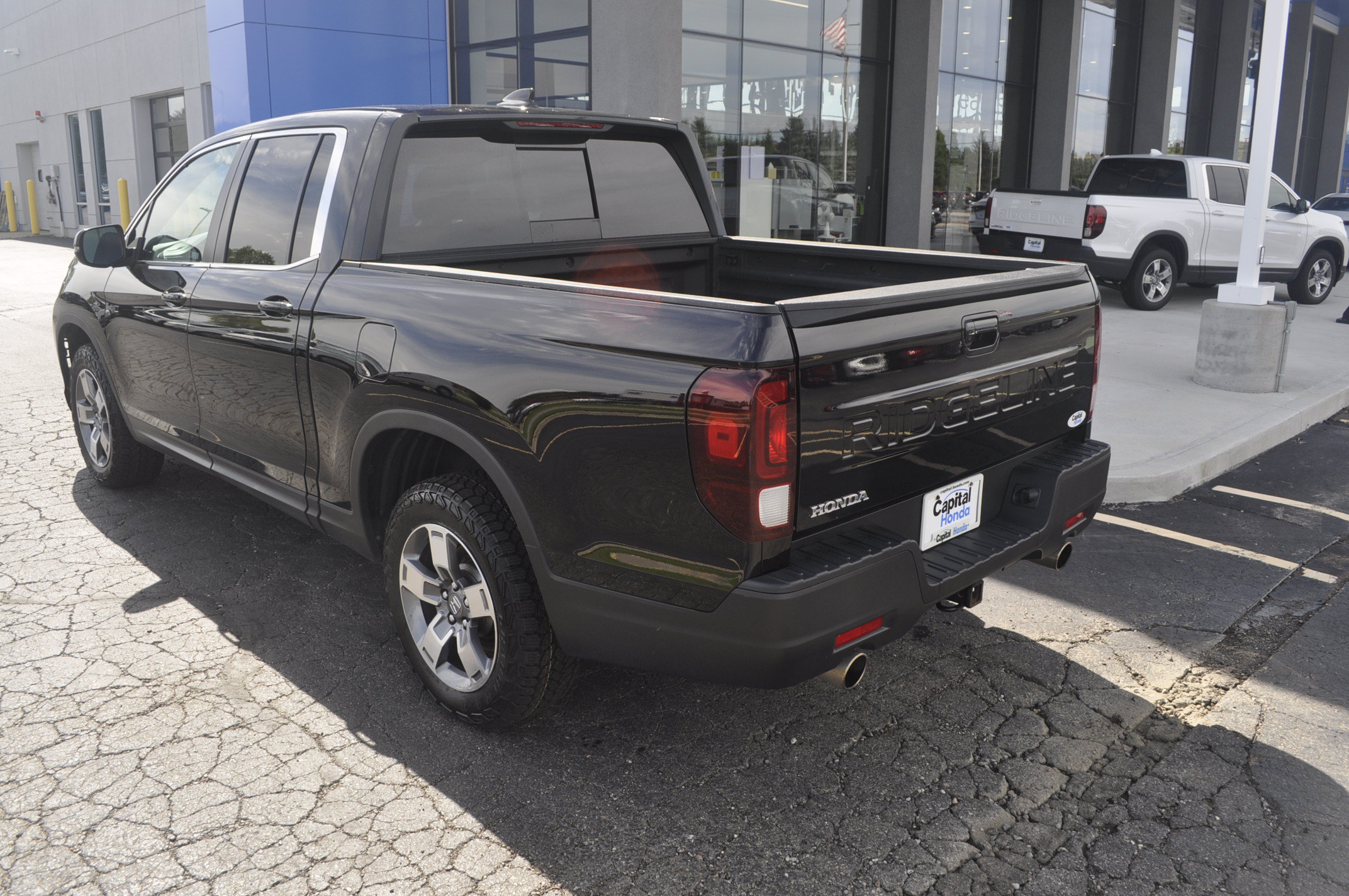 Certified 2024 Honda Ridgeline RTL image 5