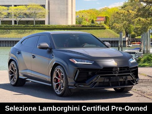 Used 2023 Lamborghini Urus Performante AWD/4WD image 7