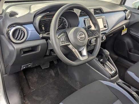 New 2025 Nissan Versa SV image 3