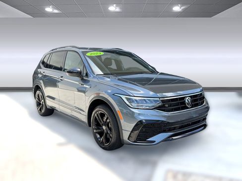 Used 2023 Volkswagen Tiguan SE R-Line image 7
