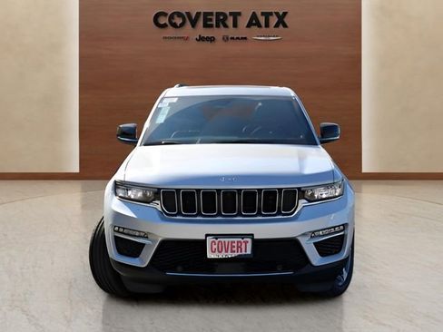 New 2025 Jeep Grand Cherokee Limited w/ Luxury Tech Group II image 8