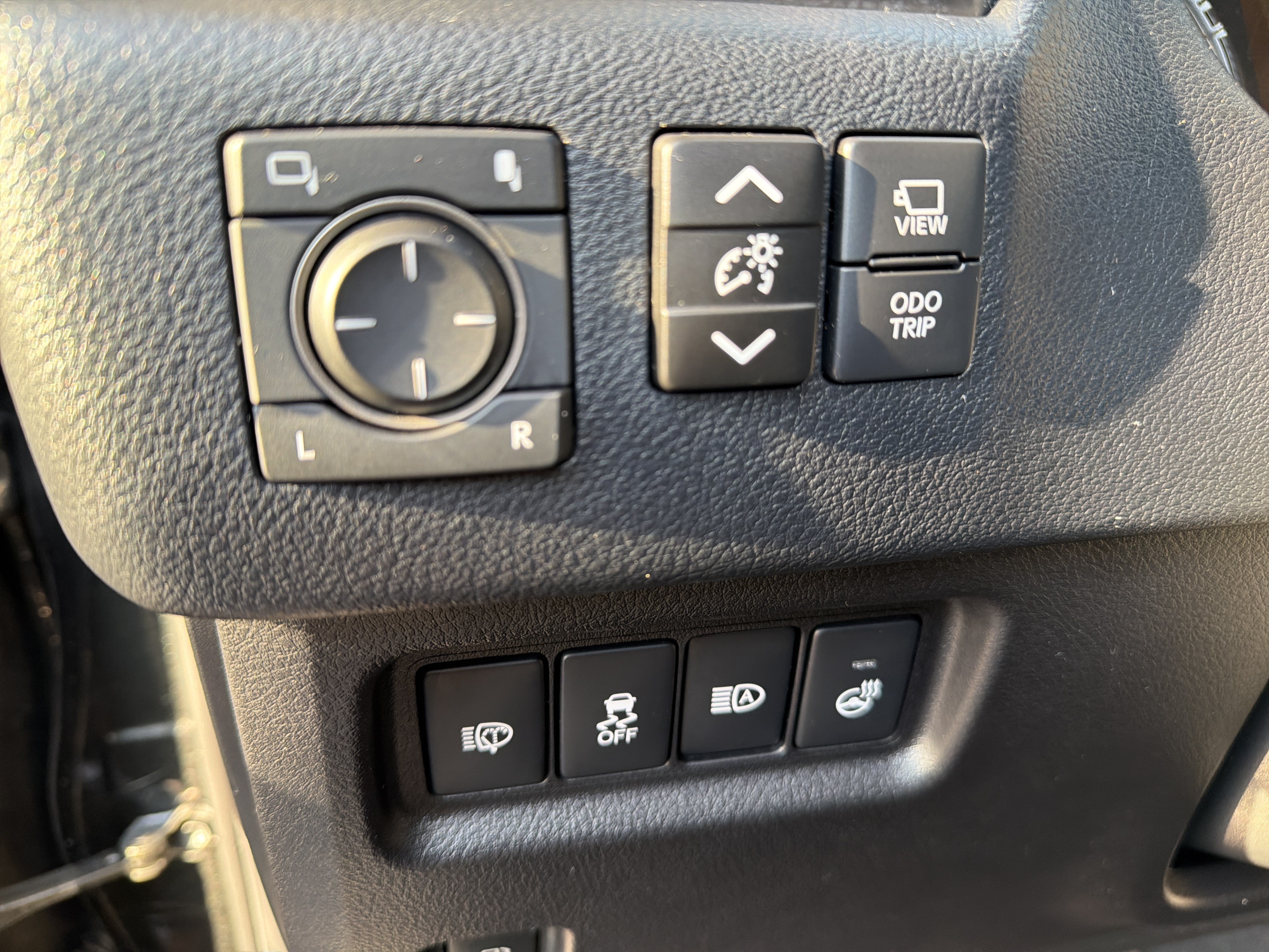 Certified 2023 Lexus GX 460 Luxury w/ Sport Design Package AWD/4WD image 15
