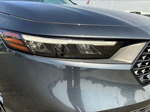 Used 2023 Honda Accord EX image 30