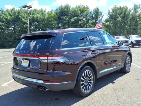 Used 2023 Lincoln Aviator Reserve w/ Equipment Group 201A AWD/4WD image 6