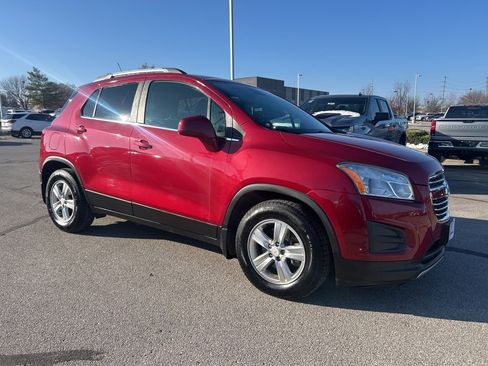 Used 2015 Chevrolet Trax LT w/ LT Plus Package image 2