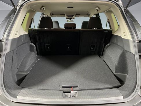 Used 2023 Nissan Rogue SV image 23